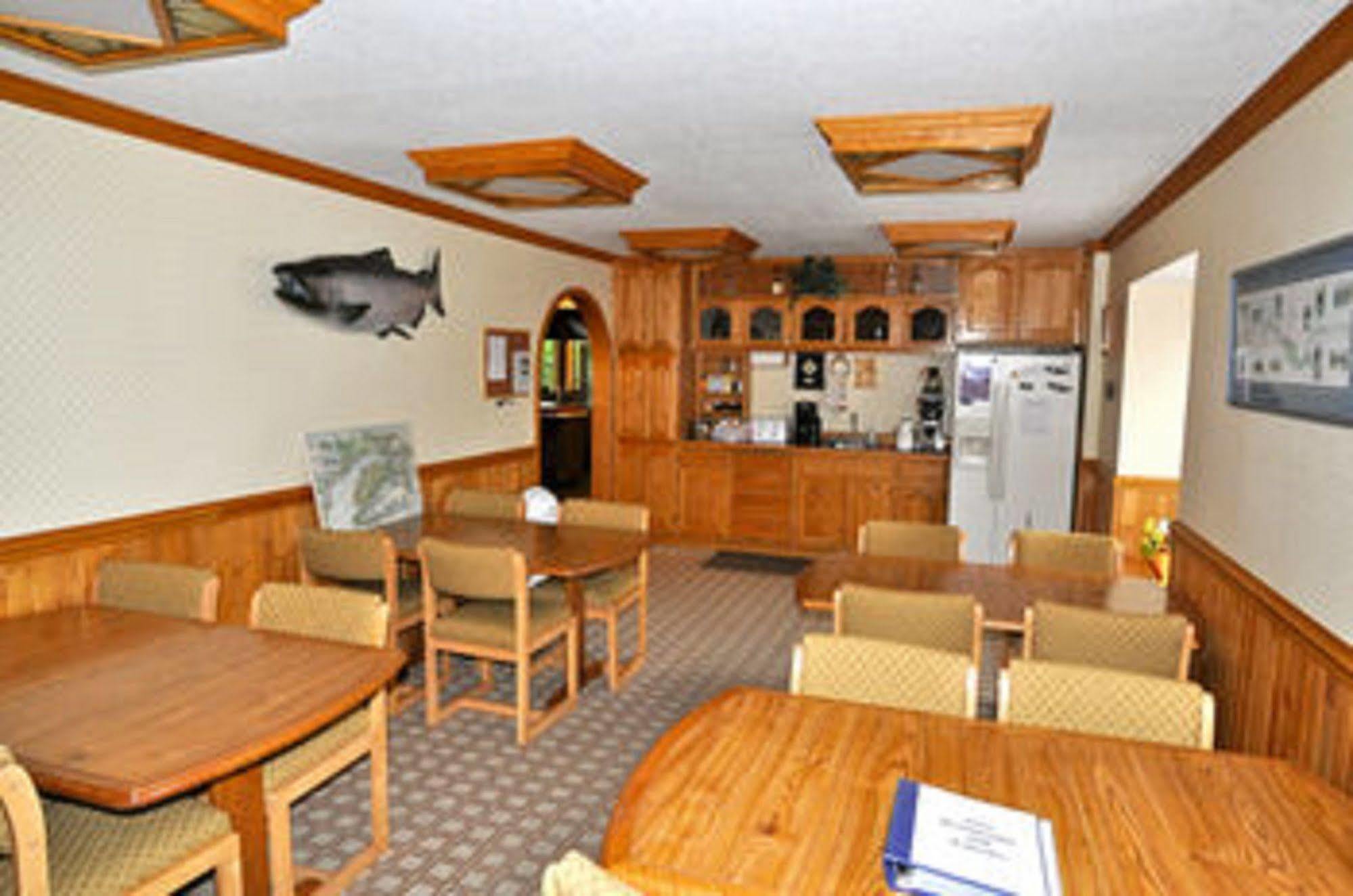 Soldotna B & B Lodge Exterior photo